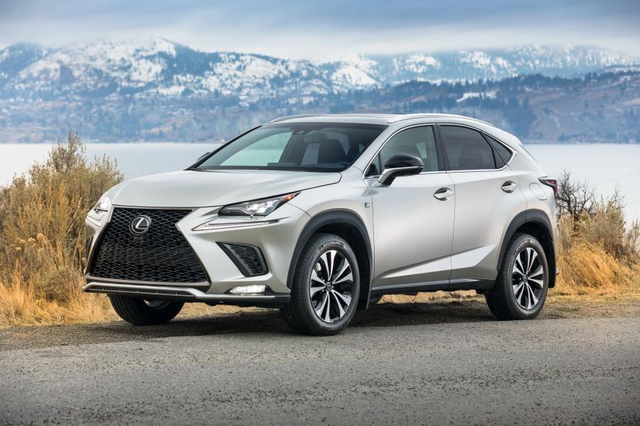  Lexus NX300 F-Sport 2017 года  (NA) (фото 37 из 41)